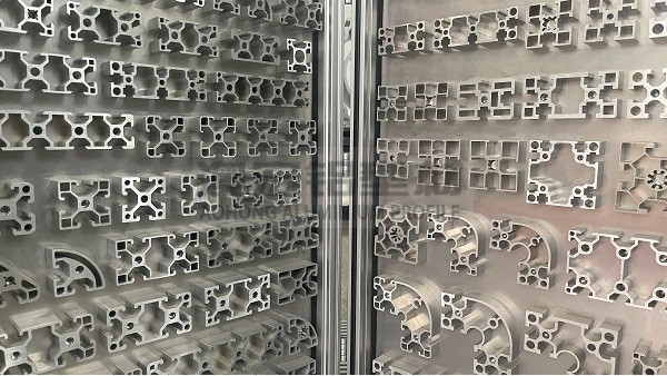 工業(yè)鋁型材和流水線鋁型材有何不同？