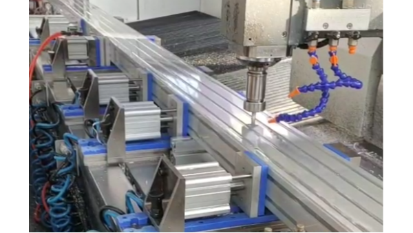 鋁型材深加工需要哪些核心設備？一文看懂加工流程